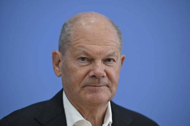 South-North Commission co-chairs hold press conference in Berlin BERLIN, GERMANY - OCTOBER 05: Former German Chancellor Olaf Scholz, co-chair of the North-South Development Policy Commission (ENSK), attends a joint press conference with former Costa Rican President and ENSK co-chair Laura Chinchilla Miranda at the Federal Press House in Berlin, Germany, on October 05, 2026. Halil Sagirkaya Anadolu Berlin Germany. Editorial use only. Please get in touch for any other usage. Copyright: x2026xAnadoluxHalilxSagirkayax