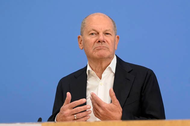 ABB BPK Olaf Scholz, Former Federal Chancellor and Co-Chair of the ENSK Topic: Introduction to the North-South Commission on Development Policy (ENSK) Press conference on the composition and priority issues of the North-South Commission on Development Policy at the Federal Press Conference (BPK) in Berlin on October 5, 2026, Berlin, Germany