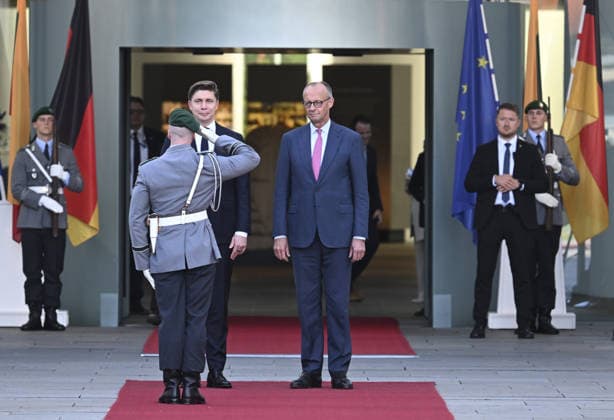 Friedrich Merz - Mindaugas Sinkevicius meeting in Berlin BERLIN, GERMANY - OCTOBER 5: German Chancellor Friedrich Merz welcomes Lithuanian Prime Minister Mindaugas Sinkevicius with an official ceremony at the Chancellery in Berlin, Germany on October 5, 2026. Halil Sagirkaya Anadolu Berlin Germany. Editorial use only. Please get in touch for any other usage.  Copyright: x2026xAnadoluxHalilxSagirkayax