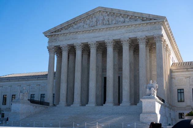 October 5, 2026, Washington, Dc, USA: Scenes from the Supreme Court as the new term begins with a case on climate change being the first heard on October 5, 2026. Washington USA - ZUMAl312 20261005_znp_l312_005 Copyright: xAndrewxLeydenx