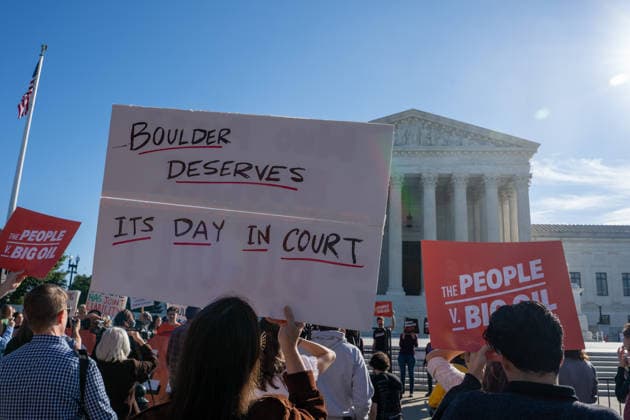 October 5, 2026, Washington, Dc, USA: Scenes from the Supreme Court as the new term begins with a case on climate change being the first heard on October 5, 2026. Washington USA - ZUMAl312 20261005_znp_l312_007 Copyright: xAndrewxLeydenx