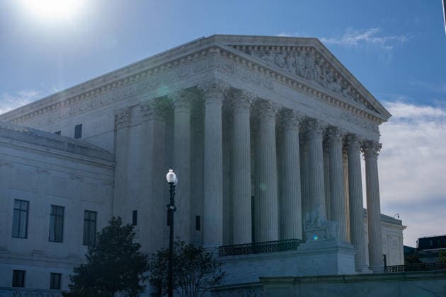 October 5, 2026, Washington, Dc, USA: Scenes from the Supreme Court as the new term begins with a case on climate change being the first heard on October 5, 2026. Washington USA - ZUMAl312 20261005_znp_l312_008 Copyright: xAndrewxLeydenx