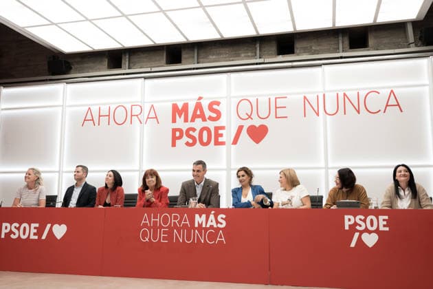 Sánchez Chairs the Meeting of the PSOE’s Federal Executive Committee The Prime Minister and Secretary-General of the PSOE, Pedro Sánchez, during the meeting of the PSOE’s Federal Executive Committee (CEF) at the PSOE headquarters in Ferraz on October 5, 2026, in Madrid, Spain. Sánchez announced today that he is dissolving Parliament and calling for general elections to be held on November 29. OCTOBER 5, 2026 Diego Radamé Madrid, Madrid, Spain  Copyright: xDiegoxRadamÃ sx 7822899