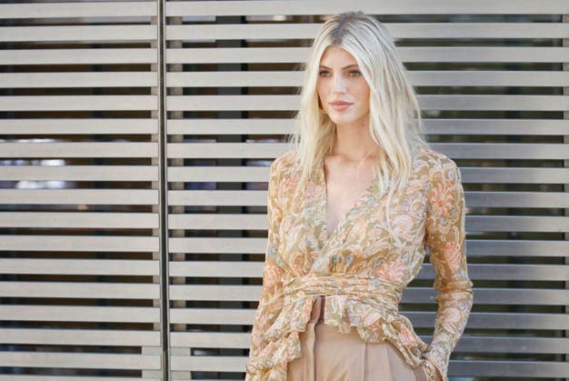 Devon Windsor at the Zimmermann Women’s Ready-to-Wear Spring Summer 2027 Collection fashion show during Paris Fashion Week on October 5, 2026. Christophe Aubert, Bestimage. Celebrities at the Zimmermann Women’s Ready-to-Wear Spring Summer 2027 Collection fashion show during Paris Fashion Week, October 5, 2026, Paris, France Copyright: xChristophexAubertx xBestimagexChristophexAubertx xBestimagex