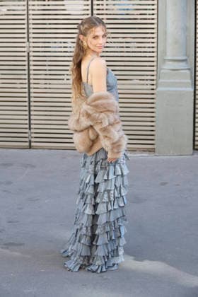 Guest at the Zimmermann Women’s Ready-to-Wear Spring Summer 2027 Collection fashion show during Paris Fashion Week on October 5, 2026. Christophe Aubert, Bestimage. Celebrities at the Zimmermann Women’s Ready-to-Wear Spring Summer 2027 Collection fashion show during Paris Fashion Week, October 5, 2026, Paris, France Copyright: xChristophexAubertx xBestimagexChristophexAubertx xBestimagex
