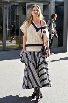 PFW Zimmermann Outside Arrivals AJ Michalka arriving at Zimmermann show during Paris Fashion Week, in Paris, France on 5 October 2026. Photo by Julien Reynaud APS-Medias ABACAPRESS.COM Paris France Copyright: xReynaudxJulien APS-Medias ABACAx