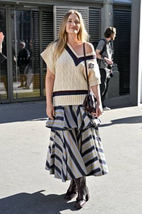 PFW Zimmermann Outside Arrivals AJ Michalka arriving at Zimmermann show during Paris Fashion Week, in Paris, France on 5 October 2026. Photo by Julien Reynaud APS-Medias ABACAPRESS.COM Paris France Copyright: xReynaudxJulien APS-Medias ABACAx
