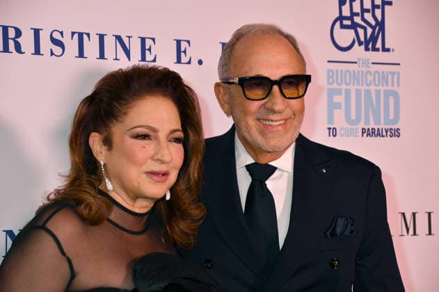 NEW YORK, NY - OCTOBER 5: Emilio Estefan and Gloria Estefan at the 41st Annual Great Sports Legends Dinner on October 5, 2026 at the New York Hilton in New York City. Copyright: xmpi099 MediaPunchx