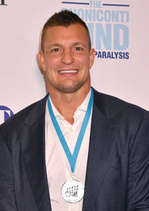 NEW YORK, NY - OCTOBER 5: Rob Gronkowski at the 41st Annual Great Sports Legends Dinner on October 5, 2026 at the New York Hilton in New York City. Copyright: xmpi099 MediaPunchx
