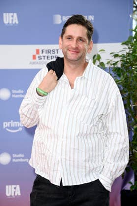 Sebastian Schwarz at the 27th First Steps Awards ceremony in 2026 at the Theater des Westens in Berlin, October 5, 2026 Foto:xN.xKubelkax xFuturexImagex first_steps_6033