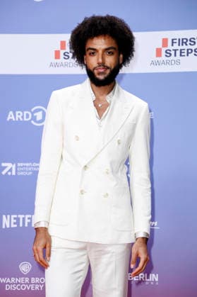 Lamin Leroy Gibba at the 27th First Steps Awards ceremony in 2026 at the Theater des Westens in Berlin, October 5, 2026 Foto:xN.xKubelkax xFuturexImagex first_steps_6195