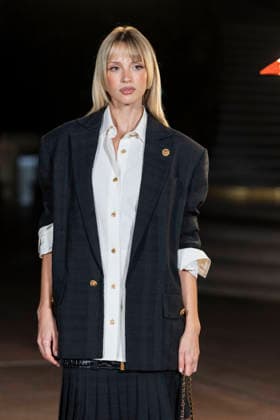 Angèle at the photocall for the Chanel Spring Summer 2027 collection at the Grand Palais in Paris on October 5, 2026. Olivier Borde, Bestimage. Photocall for the Chanel Spring Summer 2027 collection at the Grand Palais in Paris on October 5, 2026. Paris, France Copyright: xOLIVIERxBORDEx xBESTIMAGExOLIVIERxBORDEx xBESTIMAGEx