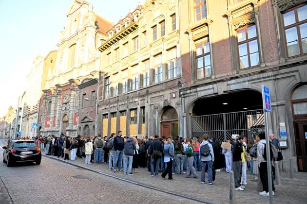 Student protest in Liege on 06 10 2026 LIEGE, BELGIUM - OCTOBER 06 : Students protest against the ministerial reform on September on October 6, 2026 in Liege, Belgium, 06 10 2026 ( Liege Belgium  Copyright: xSesx