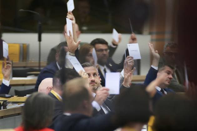 Magdeburg, Saxony-Anhalt, Germany, October 6, 2026: Inaugural session of the state parliament. Among those present were Ulrich Siegmund (AfD) and Sven Schulze (CDU) during a vote. Copyright: xdtsxNachrichtenagenturx dts_137243