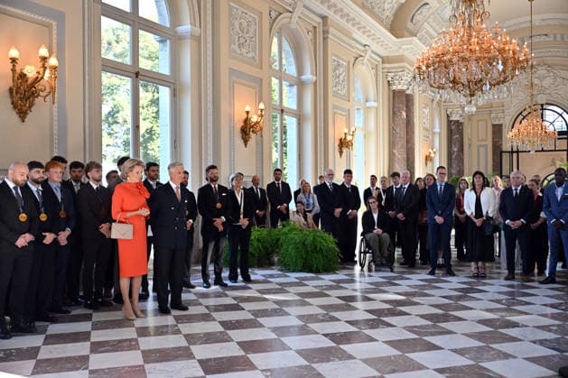 King Philippe and Queen Mathilde of Belgium receive athletes at Laeken Castle BRUSSELS, BELGIUM - OCTOBER 06: King Philippe and Queen Mathilde of Belgium receive Belgian athletes who have achieved significant sporting success over the past two years at the Royal Castle of Laeken in Brussels, Belgium, on October 06, 2026. The reception brings together athletes who won medals at European and world championships in Olympic and Paralympic disciplines, as well as athletes who delivered outstanding performances on the international stage. Dursun Aydemir Anadolu Brussels Belgium. Editorial use only. Please get in touch for any other usage. Copyright: x2026xAnadoluxDursunxAydemirx
