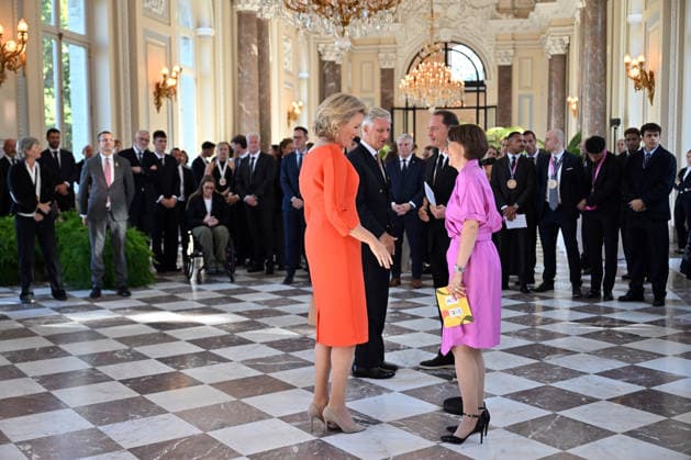 King Philippe and Queen Mathilde of Belgium receive athletes at Laeken Castle BRUSSELS, BELGIUM - OCTOBER 06: King Philippe and Queen Mathilde of Belgium receive Belgian athletes who have achieved significant sporting success over the past two years at the Royal Castle of Laeken in Brussels, Belgium, on October 06, 2026. The reception brings together athletes who won medals at European and world championships in Olympic and Paralympic disciplines, as well as athletes who delivered outstanding performances on the international stage. Dursun Aydemir Anadolu Brussels Belgium. Editorial use only. Please get in touch for any other usage. Copyright: x2026xAnadoluxDursunxAydemirx