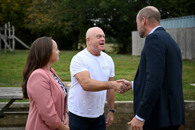 The Prince Of Wales Visits Ilminster ILMINSTER, ENGLAND - OCTOBER 06: Prince William, Prince of Wales shakes hands with CEO of the National Emergencies Trust Mhairi Sharp and Ross Kemp during his visit to the launch of the National Emergency Trust s Ready Together Toolkit on October 06, 2026 in Ilminster, England. The Prince of Wales visited Ilminster in Somerset to learn about communities growing their resilience to wild fires, flood and challenges caused by extreme weather and global warming., Credit:Finnbarr Webster PA ROTA - B68 Avalon United Kingdom, England, Ilminster Copyright: xFinnbarrxWebsterx xPAxROTAx-xB68x xAvalonx 1141003994