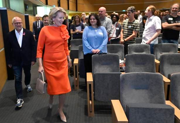 Queen Mathilde attends the conference « AI in balance » BRUSSELS, BELGIUM - OCTOBER 06 : Queen Mathilde is attending the closing ceremony of the conference AI in balance Artificial Intelligence, Society and Sustainable Development , organised by the Federal Council for Sustainable Development (CFDD). Following the conference, the Queen will speak with a group of young people about how they use AI in their work to promote sustainable development. This activity forms part of the Queen s role as Advocate for the United Nations Sustainable Development Goals and Honorary President of the CFDD on October 6, 2026 in Brussels, Belgium, 06 10 2026 Brussels Belgium  Copyright: xDidierxLebrunx