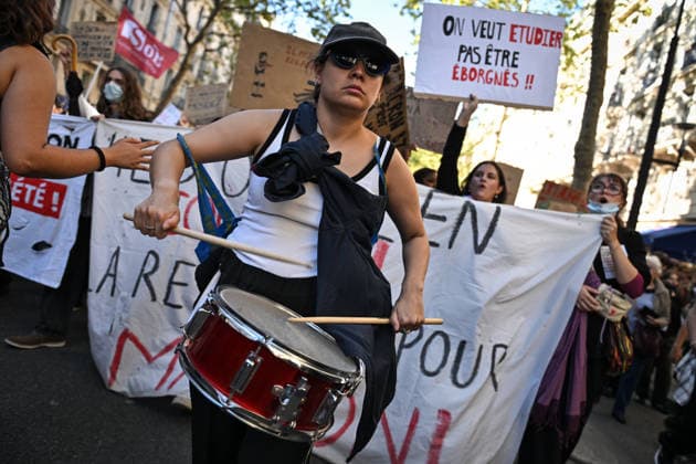 Protest against eduction conditions in Paris PARIS, FRANCE - OCTOBER 6: Demonstrators participate in a protest raising placards against education conditions and to highlight the lack of resources and staff in high schools in Paris, France, on October 6, 2026. Firas Abdullah Anadolu Paris France. Editorial use only. Please get in touch for any other usage. Copyright: x2026xAnadoluxFirasxAbdullahx