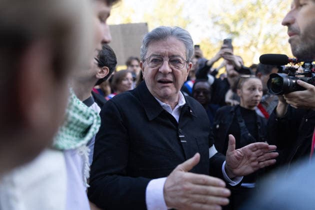 Student Demonstration - Paris RL President of La France Insoumise LFI Jean Luc Melenchon takes part in a demonstration as part of a nationwide day of actions called by high-school students, joined by unions and teachers, who for days have been demanding better learning conditions in protests punctuated by violent confrontations in Paris on October 6, 2026. Photo by Raphael Lafargue ABACAPRESS.COM Paris France  Copyright: xLafarguexRaphael ABACAx