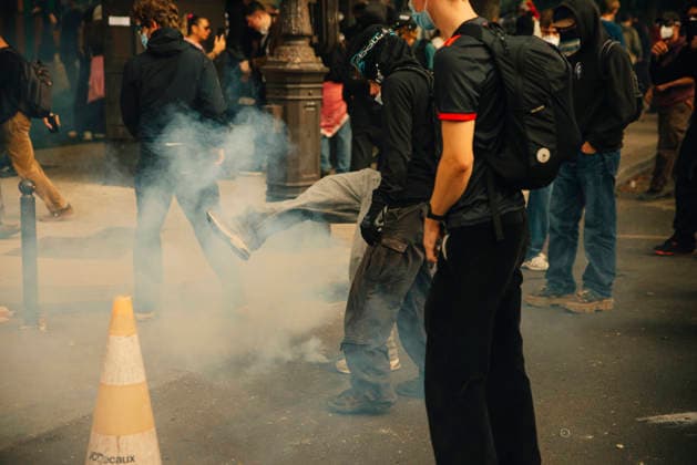 Paris Students Protest Education Conditions A demonstrator steps through tear gas near other protesters in the street in Paris, France, on October 6, 2026. France s Interior Ministry said 256,000 people marched nationwide, including 56,000 in Paris, during the student-led day of action over school conditions. High school students called for more education funding and staff, smaller classes and improved facilities, with teachers, parents and unions joining demonstrations. Paris Ile de France France Copyright: xDavoodxMaeilix