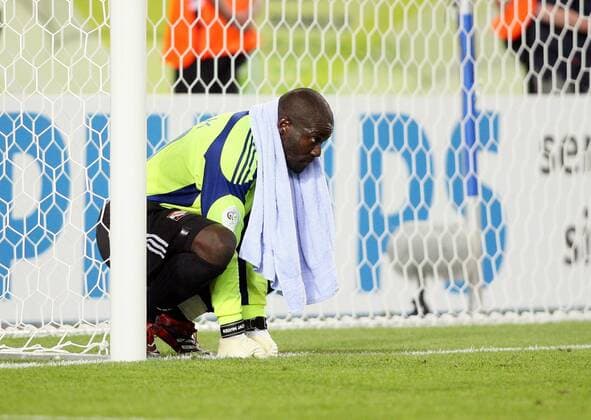 Torwart Kelvin Jack (Trinidad und Tobago) enttäuscht - Fußball WM Herren WM 2006, Länderspiel, Nationalteam, Gruppe B, Einzelbild Kaiserslautern Enttäuschung, Fußball WM Herren WM 2006, Länderspiel, Nationalteam, Gruppe B, Einzelbild Kaiserslautern Enttäuschung,