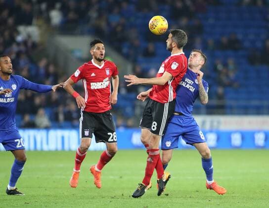 31st October 2017, Cardiff City Stadium, Cardiff, Wales; EFL Championship football, Cardiff City versus Ipswich Town; Cole Skuse of Ipswich Town and Joe Ralls of Cardiff City battle for the ball ActionPlus11946732