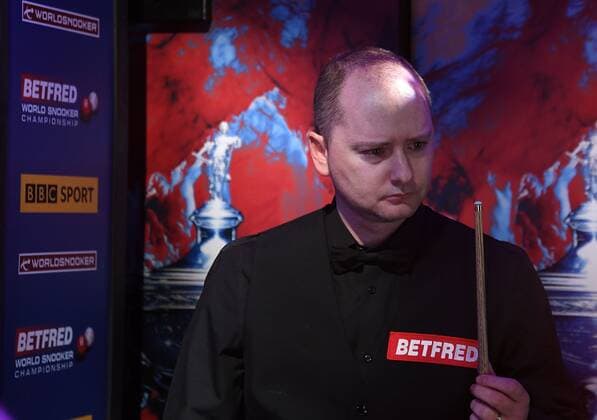 Mandatory Credit: Photo by Anna Gowthorpe Bpi Shutterstock (9639237ab) Graeme Dott of Scotland arrives for his first round match Betfred World Snooker Championship, Day Two, The Crucible Theatre, Sheffield, UK, 22 Apr 2018 Betfred World Snooker Championship, Day Two, The Crucible Theatre, Sheffield, UK, 22 Apr 2018 Copyright: xAnnaxGowthorpe Bpi Shutterstockx 9639237ab