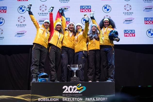 Lisa Buckwitz, Kira Lipperheide Germany , Kim Kalicki, Leonie Fiebig Germany , Maureen Zimmer, Lauryn Siebert Germany cheer about a good team result, CH, BMW IBSF Two-man Bobsled World Championship, Olympic Bob Run Sankt Moritz, race women, award ceremony, 04 02 2023, season 2022 2023 CH, BMW IBSF Two-man Bobsled World Championship, Olympic Bob Run Sankt Moritz, race women, award ceremony, 04 02 2023, season 2022 2023 St Moritz Copyright: xEibner Memmlerx EP_MMR