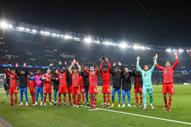 Final cheer, Joshua Kimmich 6 FC Bayern Muenchen , Matthijs de Ligt 4 FC Bayern Muenchen , Thomas Mueller 25 FC Bayern Muenchen , Josip Stanisic 44 FC Bayern Muenchen , Dayot Upamecano 2 FC Bayern Muenchen , Bouna Sarr 20 FC Bayern Muenchen , Yann Sommer 27 FC Bayern Muenchen , Leon Goretzka 8 FC Bayern Muenchen , Paris Saint Germain vs FC Bayern Muenchen, Champions League, football, round of 16, 14 02 2023 Paris Paris France Copyright: xkolbert-press ChristianxKolbertx