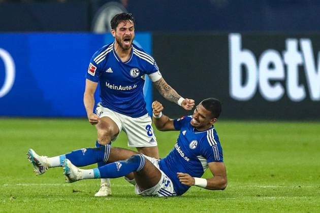 Goal, goal celebration, for 3 1 by Simon Terodde FC Schalke 04, 09 , Moritz Jenz FC Schalke 04, 25 , Danny Latza FC Schalke 04, 08 , GER, FC Schalke 04 vs Hertha BSC, Football, 1 Bundesliga, 28 Spieltag, Spielzeit 2022 2023, 14 04 2023, DFB DFL regulations prohibit any use of photographs as image sequences and or quasi video , GER, FC Schalke 04 vs Hertha BSC, Football, 1 Bundesliga, 28 Spieltag, Spielzeit 2022 2023, 14 04 2023, DFB DFL regulations prohibit any use of photographs as image sequences and or quasi video , Foto Eibner Pressefoto Gabriel Boia Gelsenkirchen Copyright: xGabrielxBoiax EP_EER