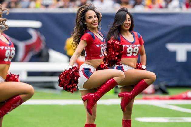 October 1, 2023: The Houston Texans cheerleaders perform during a game between the Pittsburgh Steelers and the Houston Texans in Houston, TX. .. CSM USA - ZUMAc04_ 20231001_zma_c04_216 Copyright: xTraskxSmithx