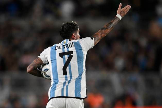 BUENOS AIRES, ARGENTINA - OCTOBER 12: Rodrigo De Paul of Argentina during the FIFA World Cup, WM, Weltmeisterschaft, Fussball 2026 Qualifier match between Argentina and Paraguay at Estadio Mas Monumental Antonio Vespucio Liberti on October 12, 2023 in Buenos Aires, Arg Argentina v Paraguay : FIFA World Cup 2026 Qualifier match Copyright: xDiegoxHalisz SFSIx