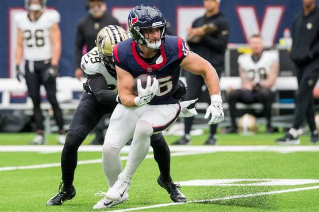 October 15, 2023: Houston Texans tight end Dalton Schultz (86) runs after making a catch during a game between the New Orleans Saints and the Houston Texans in Houston, TX. .. CSM USA - ZUMAc04_ 20231015_zma_c04_434 Copyright: xTraskxSmithx