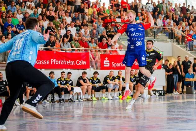 Sascha Pfattheicher HBW Balingen Weilstetten, 30 on goal throw HBW Balingen Weilstetten vs TVB 1898 Stuttgart, handball, preparation tournament, Sparkassencup Altensteig 2024, match day 3, match for 3rd place, 18 08 2024 HBW Balingen Weilstetten vs TVB 1898 Stuttgart, handball, preparation tournament, Sparkassencup Altensteig 2024, match day 3, match for 3rd place, 18 08 2024 Altensteig Copyright: xEibner-Pressefoto ErwinxWasserbax EP_EWR
