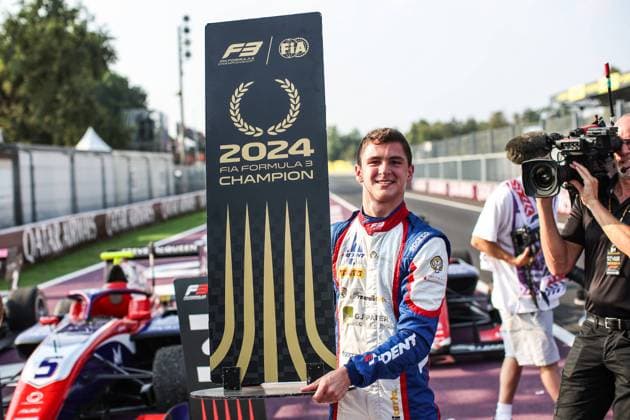 Bilder des Jahres 2024, Sport 09 September Bilder des Jahres 2024, Sport 09 September Sport Themen der Woche KW35 MEGUETOUNIF Sami (fra), Trident, Dallara F3 2019, portrait FORNAROLI Leonardo (ita), Trident, Dallara F3 2019, portrait FIA Formula 3 2024 Champion celebration during the 10th round of the 2024 FIA Formula 3 Championship from August 30 to September 1, 2024 on the Autodromo Nazionale Monza, in Monza, Italy - AUTO - FORMULA 3 2024 - MONZA DPPI Panoramic XB3_0159