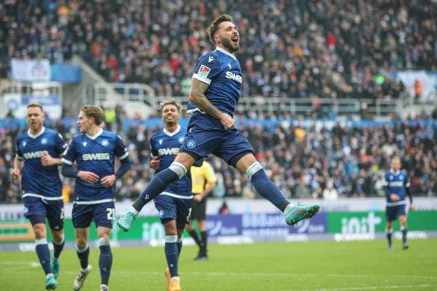 1 1 by Fabian Schleusener Karlsruher SC, 24 , Karlsruher SC vs Hamburger SV, Football, 2 Bundesliga, Matchday 14, 2024 2025, 01 12 2024, DFL REGULATES PROHIBIT ANY USE OF PHOTOGRAPHS AS IMAGE SEQUENCES AND OR QUASI VIDEO, Karlsruher SC vs Hamburger SV, Football, 2 Bundesliga, Matchday 14, 2024 2025, 01 12 2024 Karlsruhe Copyright: xEibner-Pressefoto JanxPrihodax EP_JPA