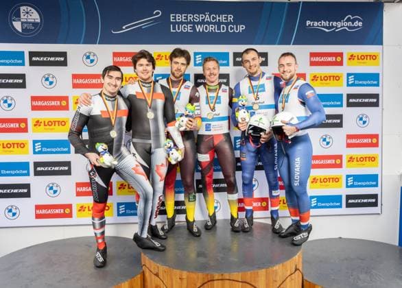 photographer FIL Michael Kristen 24 01 2025 7 FIL Eberspächer Luge World Cup, LOTTO Thüringen Ice Arena Oberhof GER , WC Germany, Nations Cup, Men™s Doubles, Award Ceremony, picture Devin Wardrope, Cole Anthony Zajanski CAN , Moritz Jäger, Valentin Steudte GER , Tomas Vavercak, Matej Zmij SVK