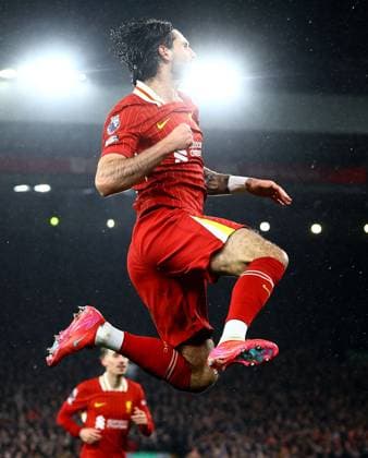 Bilder des Jahres 2025, Sport 02 Februar Sport Bilder des Tages Dominik Szoboszlai of Liverpool celebrates scoring a goal to make the score 1-0 Liverpool v Newcastle United, Premier League, Football, Anfield, Liverpool, UK - 26 Feb 2025 EDITORIAL USE ONLY No use with unauthorised audio, video, data, fixture lists, club league logos or live services. Online in-match use limited to 120 images, no video emulation. No use in betting, games or single club league player publications. Copyright: xKieranxMcManus Shutterstockx 15167608ch