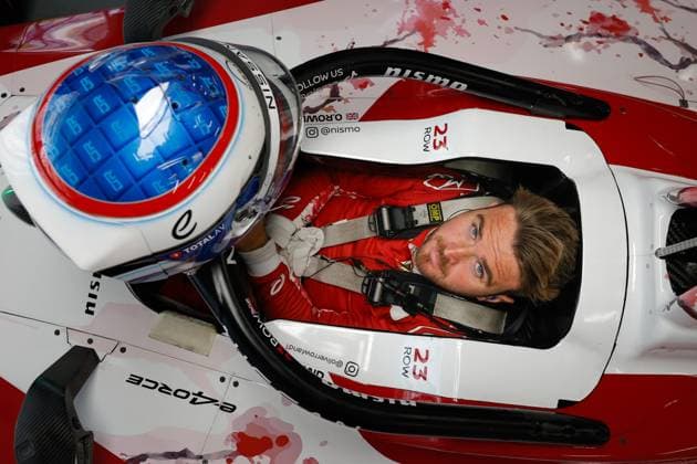 Bilder des Jahres 2025, Sport 05 Mai Sport Bilder des Tages 2025 FORMULA E SHANGHAI ePRIX ROWLAND Oliver (gbr), Nissan Formula E Team, Nissan e-4ORCE, portrait, during the Shanghai ePrix, 10th and 11th round of the 2024-25 ABB FIA Formula E World Championship, WM, Weltmeisterschaft on the Shanghai International Circuit from May 31 to June 1, 2025 in Shanghai, China - ShanghaiChina Copyright: xFREDERICxLExFLOCxHx