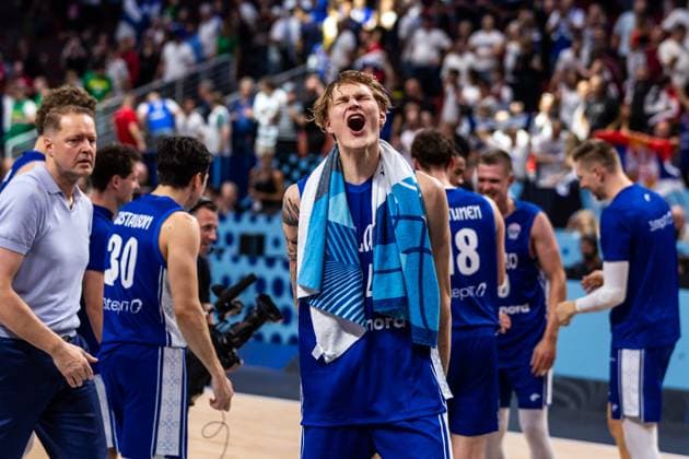 FIN, Eurobasket 205, European Basketball Championship, Round of 16, Serbia Finland 06 09 2025, Riga Arena, Riga, FIN, Eurobasket 205, European Basketball Championship, Round of 16, Serbia Finland Miikka Muurinen Finland, No 24 cheers  Photo Alexander Trienitz Riga Riga Arena Riga Latvia