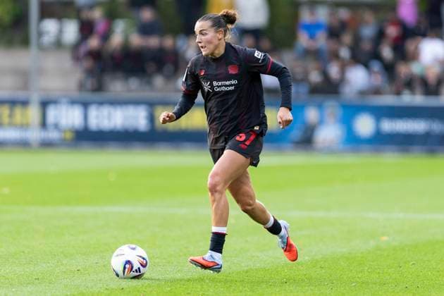 Google Pixel Frauen Bundesliga Bayer 04 Leverkusen Union Berlin 15 09 2025 Carlotta Wamser Bayer 04 Leverkusen, 37 on matchday 2 of the Google Pixel Frauen Bundesliga in the match Bayer 04 Leverkusen vs Union Berlin on 15 09 2025 at Ulrich Haberland Stadion in Leverkusen Copyright: xBEAUTIFULxSPORTS Meuselx