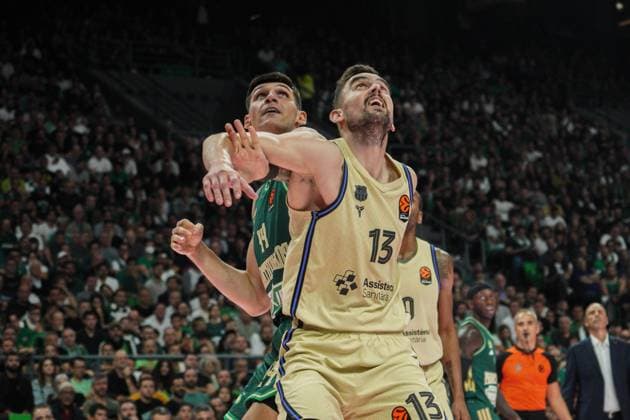 October 3, 2025, Athens, Athens, Greece: in action during the game Panathinaikos BC against Barcelona BC for the EuroLeague regular season at the Telekom Center Athens on October 3, 2025 Athens Greece - ZUMAa226 20251003_zip_a226_027 Copyright: xGiorgosxArapekosx