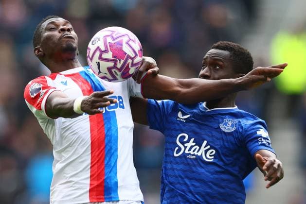 Ismaïla Sarr of Crystal Palace and Idrissa Gueye of Everton Everton v Crystal Palace, Premier League, Football, Hill Dickinson Stadium, Liverpool, UK - 05 Oct 2025Liverpool Hill Dickinson Stadium United Kingdom EDITORIAL USE ONLY No use with unauthorised audio, video, data, fixture lists, club league logos or live services. Online in-match use limited to 120 images, no video emulation. No use in betting, games or single club league player publications. Copyright: xPaulxCurrie Shutterstockx 15515862ch