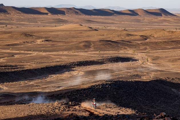 W2RC - RALLYE DU MAROC 2025 68 SCHAREINA Tosha (ESP), Monster Energy Honda HRC, Honda CRF 450, FIM W2RC, RallyGP, action during the Stage 3 of the Rallye du Maroc 2025, 5th round of the 2025 WR2C on October 15, 2025 around Erfoud, Morocco - ErfoudMorocco Copyright: xJULIENxDELFOSSEx