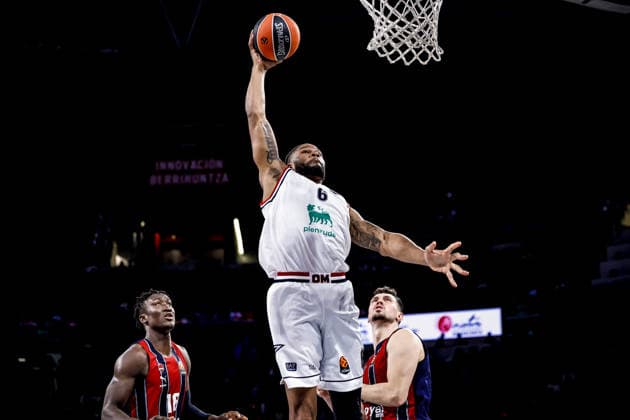 Devin Booker Kosner Baskonia Vitoria-Gasteiz - EA7 Emporio Armani Olimpia Milano Euroleague 2025-26 Round 14 Vitoria-Gasteiz, 04 12 2025 Foto MarcoBrondi CIAMILLO-CASTORIA Vitoria-Gasteiz Fernando Buesa Arena Paesi Baschi Spagna Copyright: xMarcoxBrondix
