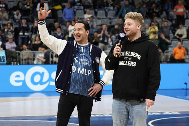 Bülent Ceylan in an interview with Kevin Gerwin GER, MLP Academics Heidelberg vs Skyliners Frankfurt, Basketball, easycredit Basketball Bundesliga, Matchday 13, Season, 2025 2026, 30 12 2025 GER, MLP Academics Heidelberg vs Skyliners Frankfurt, Basketball, easycredit Basketball Bundesliga, Matchday 13, Season, 2025 2026, 30 12 2025 Mannheim Copyright: xEibner-Pressefoto JoergxHirschx EP_JHH