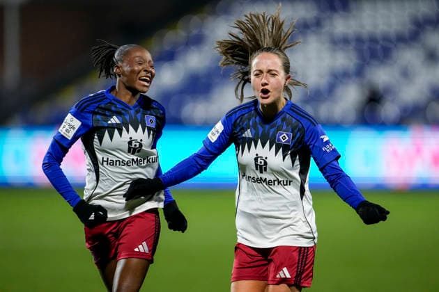 from left Magou Doucoure HSV, 2 , goal scorer Camilla Linberg HSV, 47 , players of Hamburger SV HSV , celebrate the goal to 0 1, cheer, goal celebration, celebrate the goal, goal, celebration, cheers about the goal, rejoice, joy, rejoices, optimistic, positive, game scene, highlight, action, action, 15 02 2026, Sinsheim Hoffenheim Germany , Soccer, Google Pixel Women Bundesliga, TSG 1899 Hoffenheim Hamburger SV, DFB DFL REGULATIONS PROHIBIT ANY USE OF PHOTOGRAPHS AS IMAGE SEQUENCES AND OR QUASI VIDEO xozx