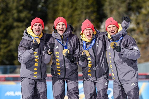 260215 -- ANTERSELVA, Feb. 15, 2026 -- Erik Lesser, Daniel Boehm, Arnd Peiffer and Simon Schempp of Germany, gold medalists for the men s 4x7.5-kilometer biathlon relay race from the 2014 Sochi Winter Olympics, pose for photos with the medals during a reallocation medals ceremony at the 2026 Winter Olympics in Anterselva, Italy, Feb. 15, 2026. MICO2026ITALY-ANTERSELVA-OLYMPIC Winter games, Winterspiele,Spiele, Summer games REALLOCATION MEDALS CEREMONY JiangxHan (MICO2026)ITALY-ANTERSELVA-OLYMPIC WINTER GAMES-REALLOCATION MEDALS CEREMONY IMAGO JiangxHan imago images 0847664215