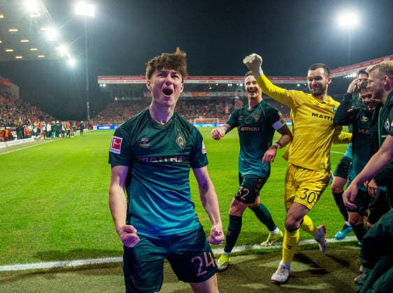 Soccer, Men, Season 2025 2026, 1 Bundesliga 25 Matchday , 1 FC Union Berlin SV Werder Bremen, f l Patrice Covic Bremen , Marco Friedl Bremen , Goalkeeper Mio Backhaus Bremen , Leonardo Bittencourt Bremen , Marco Grüll Bremen , Cheering after goal to 1 4, 08 03 2026, Copyright: xSebastianxRäppold MatthiasxKochx